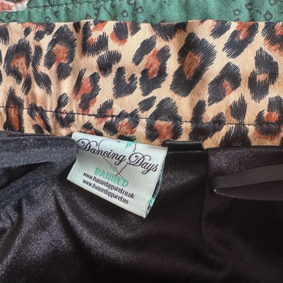 Leopard-Print Pencil Skirt in Brown - Picture 6 of 7